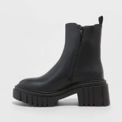 Women's Sterling Chelsea Boots - Wild Fable™ Black
