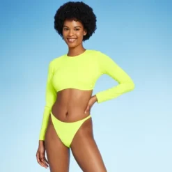 Women's Cropped Open Back Rashguard - Wild Fable™ 13 Women's Cropped Open Back Rashguard - Wild Fable™ -Wild Fable GUEST f916201a 30ec 4766 b8b6 b6aa6198bc47